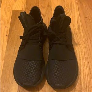 Adidas Tubular sneakers size 7 1/2